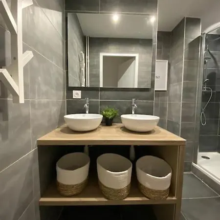 Saint Mathieu 5 Minutes Du Port Et Gare Wifi 10minutes